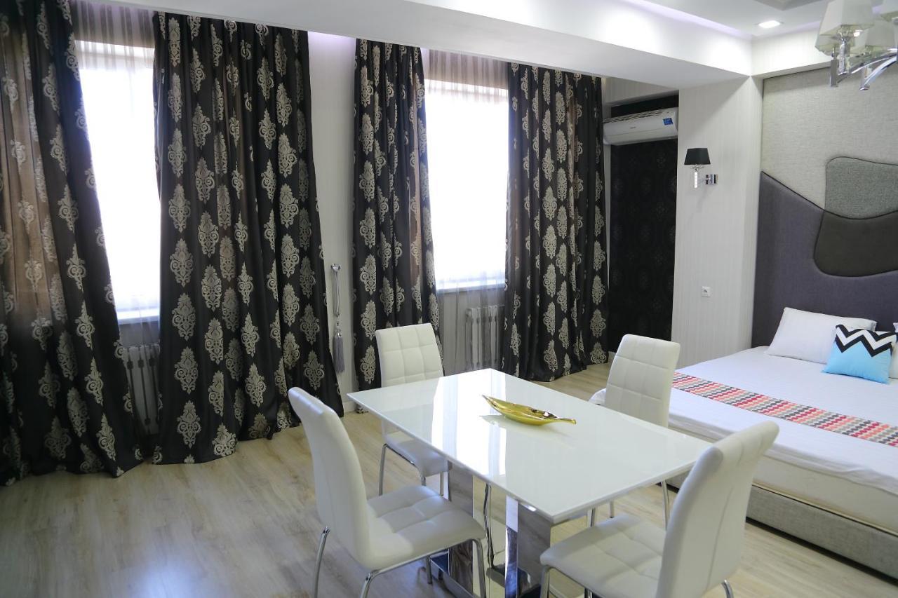 Promenade Boutique Apartment Bishkek Exterior photo