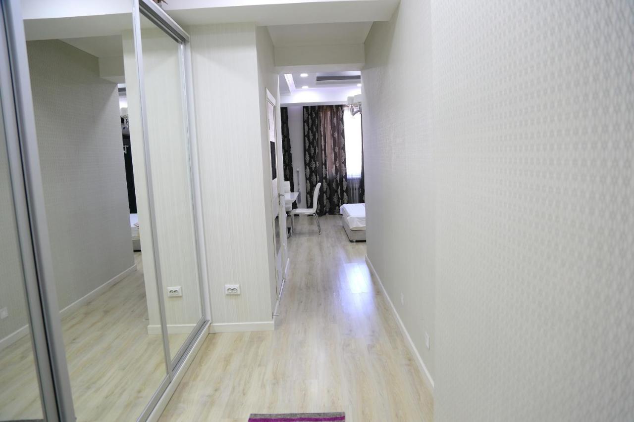 Promenade Boutique Apartment Bishkek Exterior photo