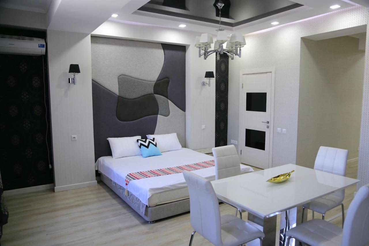 Promenade Boutique Apartment Bishkek Exterior photo